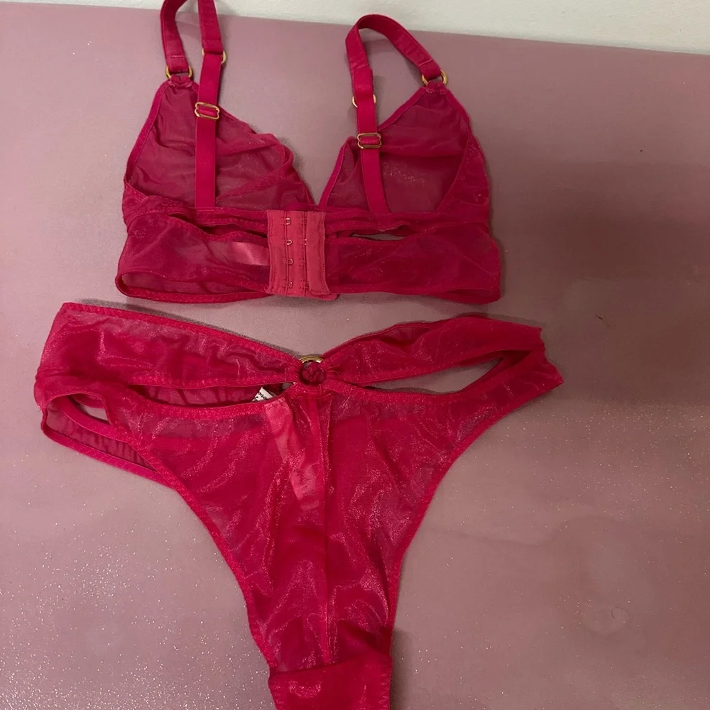 Agent Provocateur bra and panty Set size 4 - Picture 7 of 10
